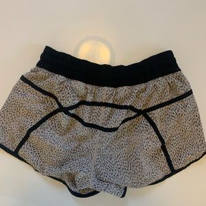 Lili lemon shorts